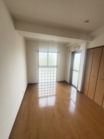 ソーテルヌ壱番館の寝室