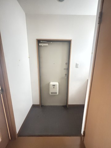 ソーテルヌ壱番館の玄関
