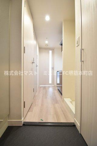 プレサンス難波マジョリティの玄関