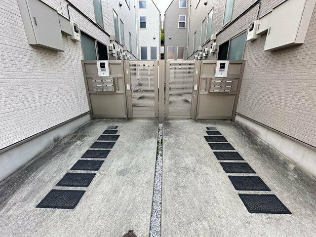 【エントランス】