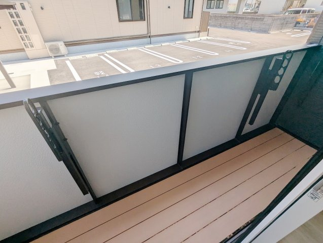 グローリアK　Ⅱ棟のバルコニー
