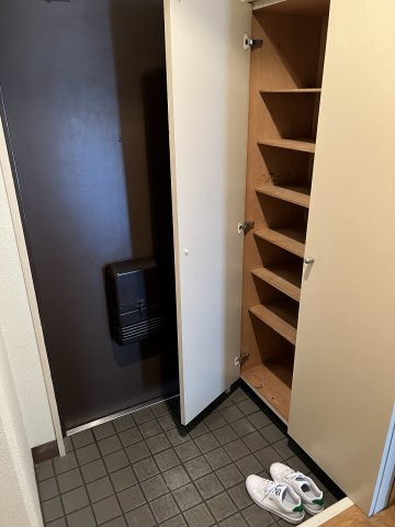 グランドシャトー明石の玄関