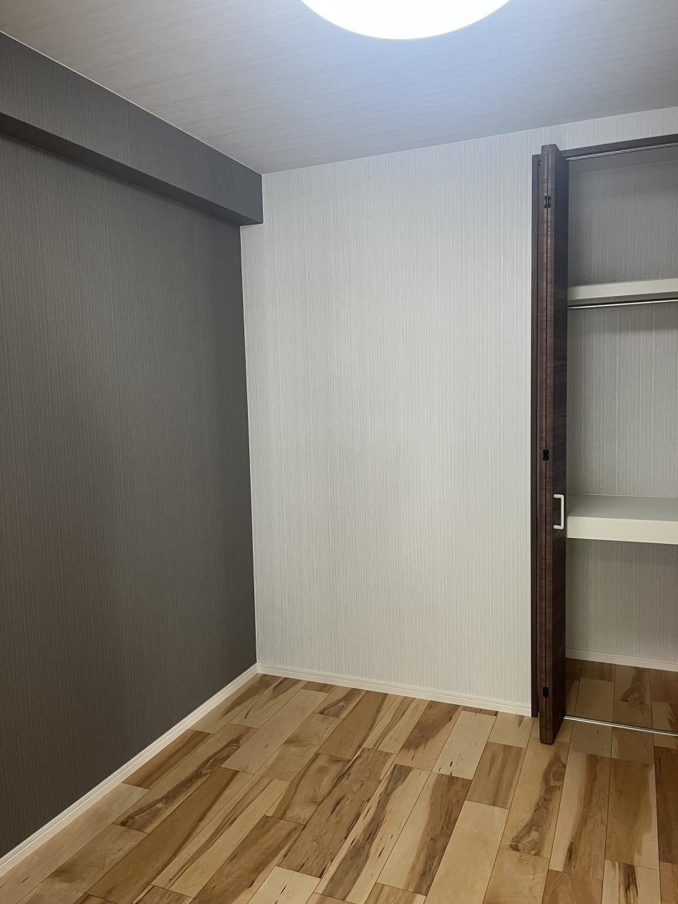高見マンションの洋室