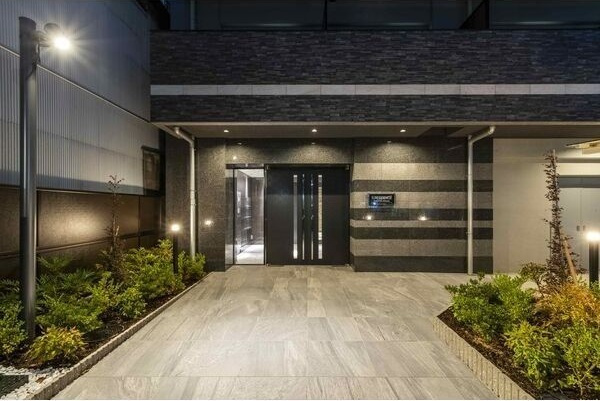 S-RESIDENCE鶴舞駅前のエントランス|エントランスです