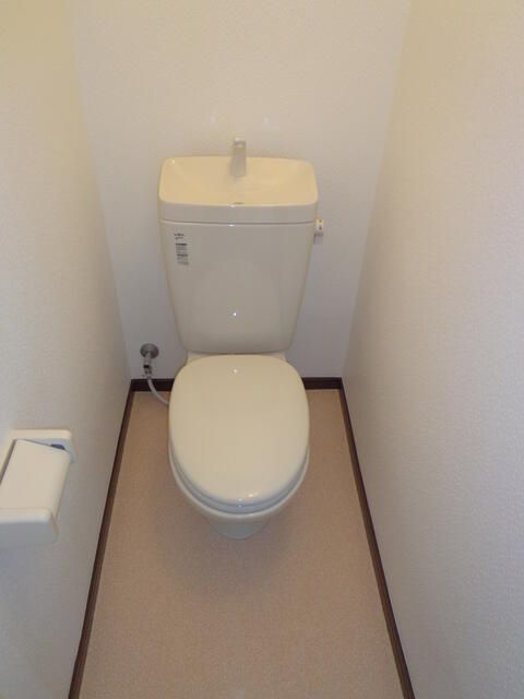 海老名市東柏ケ谷２丁目のアパートのトイレ