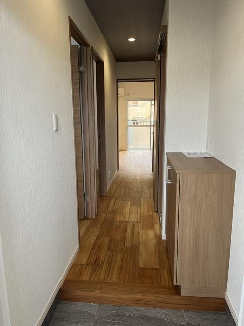 高見マンションの玄関