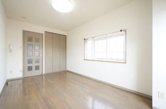 【寝室】 | ステーションプラザ | ※同物件・同タイプの写真です。(※写真は角部屋です。)