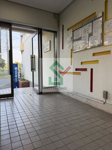 レーヴタケダひばりヶ丘のロビー
