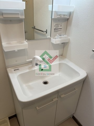 レーヴタケダひばりヶ丘の独立洗面台