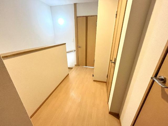 Shine Lilyの内装|廊下