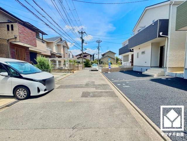 西京区大原野上里男鹿町　第1の前面道路含む現地写真