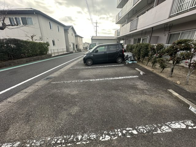 ステップⅡの駐車場