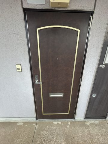 ステップⅡの玄関