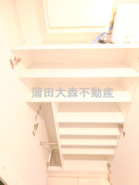ルネサンスコート大森町の設備|玄関収納シューズインクローゼット