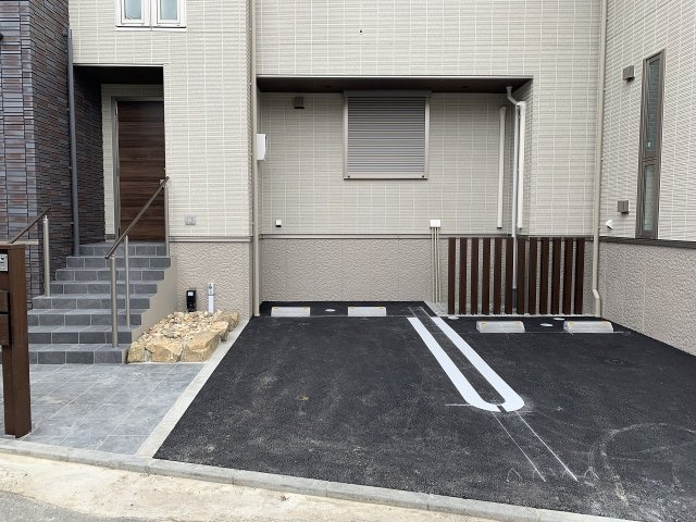 曽根東町1丁目テラスⅡの駐車場