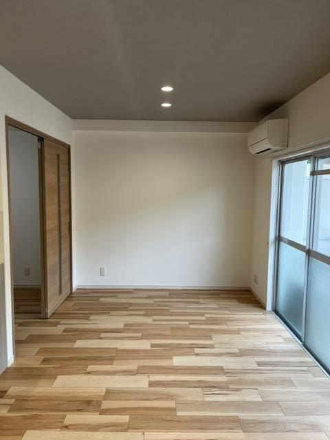 高見マンションの居間・リビング
