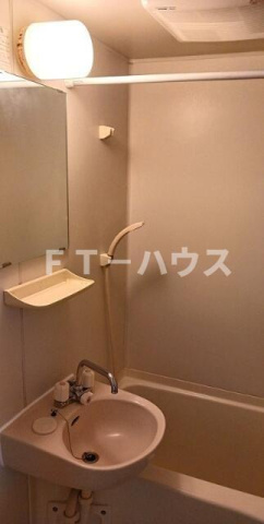 JLBグランエクリュ西船橋の洗面所
