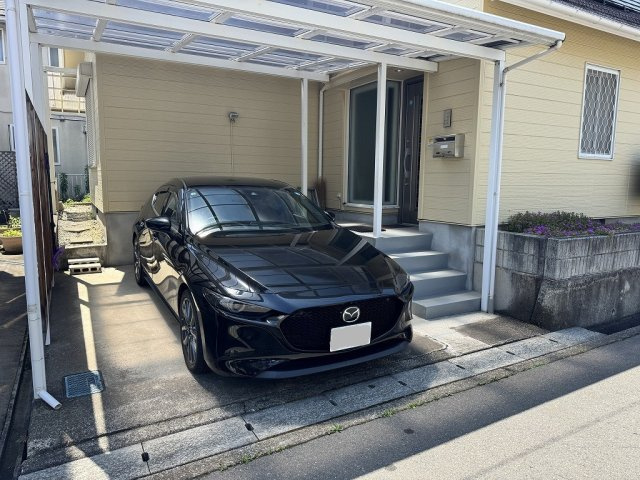 富竹中古住宅の駐車場