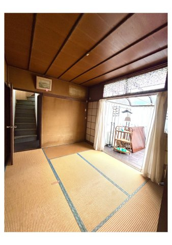 高崎市楽間町251-13の和室