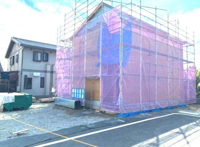 リーブルガーデンＳ前橋岩神第６　３号棟の前面道路含む現地写真|前面道路含む現地写真です