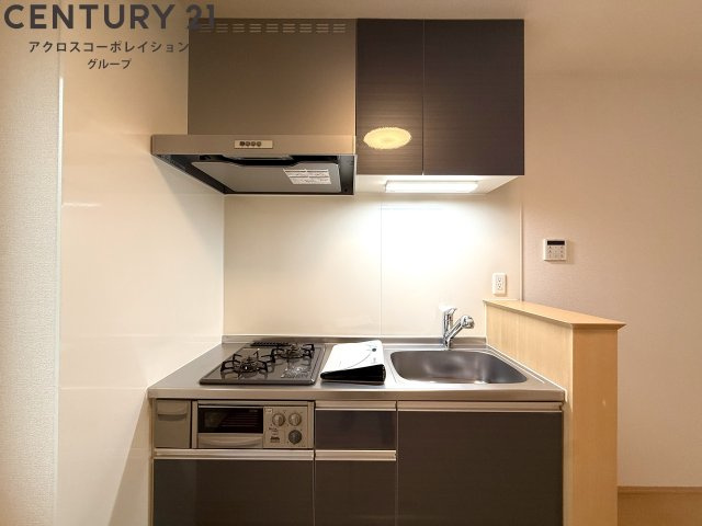 2口ガスコンロ付で機能的なキッチンです！