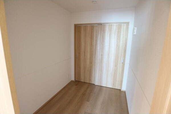 REGALEST三番町の寝室|使い勝手のいい寝室です