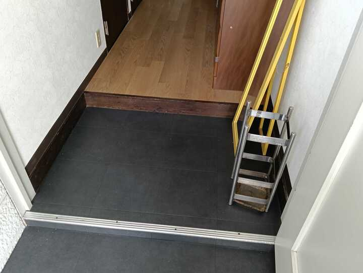 ルシェール・シェトワの玄関|同じマンションの違うお部屋の写真です。