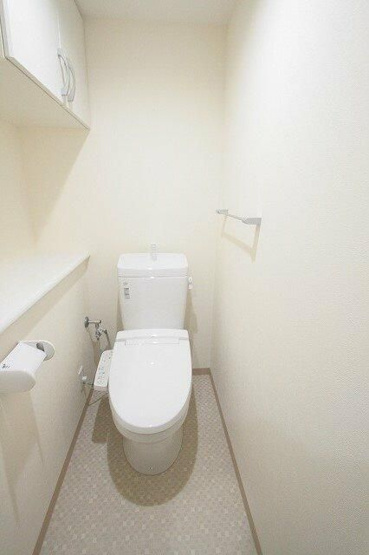 【トイレ】 | Garden Villa | ゆったりとした空間のトイレです