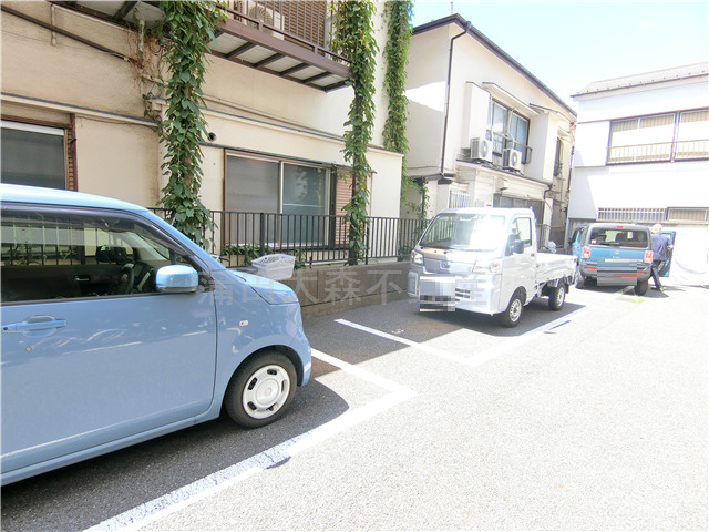 ダイヤハイツ大森の駐車場