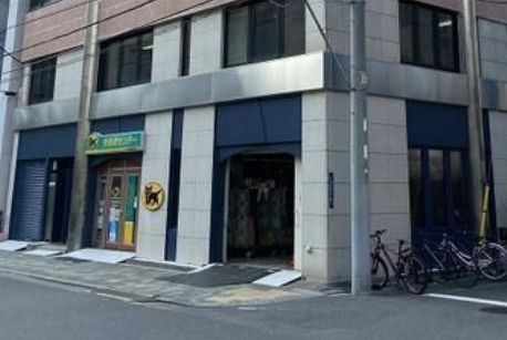 ＨＭビルのエントランス