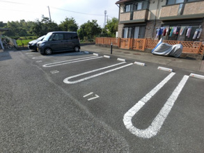 【駐車場】