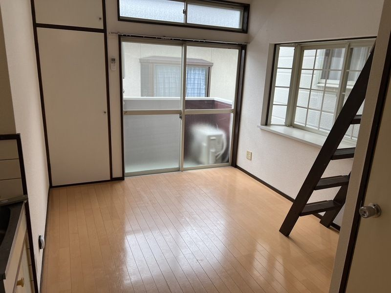 リバーサイドウエストの居間・リビング