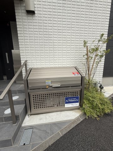 【設備】 | モン メゾン | 敷地内ゴミストッカー