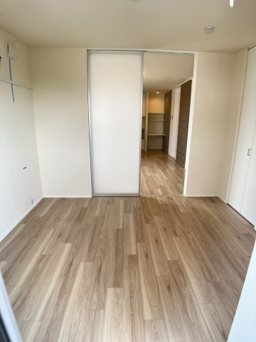 【洋室】 | モン メゾン | ※別部屋参考写真
