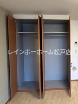 【非対面接客対応！】接客・申込・契約　オンライン＆LINE　相談可！の収納|小物を収納するのに便利です