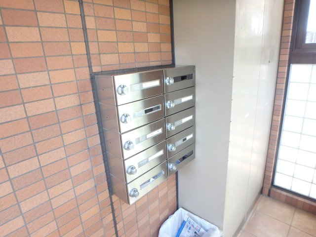 【その他共用部分】 | グランドール | 集合ポストです