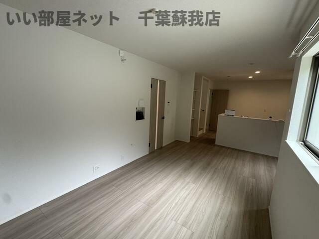 リナージュＬ　市原市若宮１丁目０１期　２号棟の居間・リビング