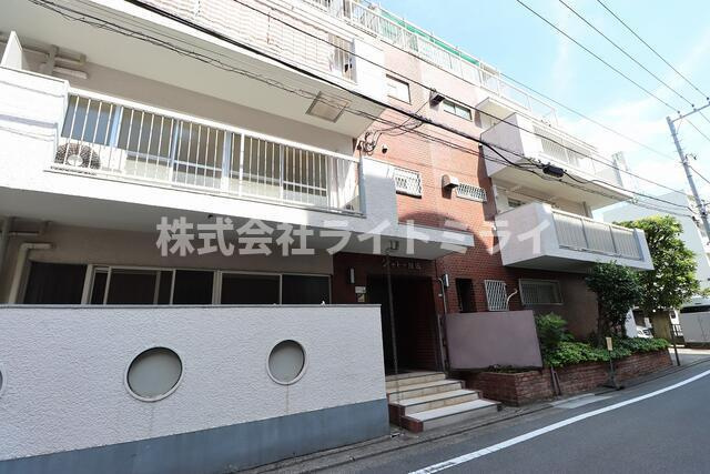 シャトー瑠璃の外観