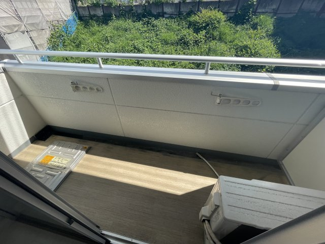 神戸市北区藤原台北町７丁目のアパートのバルコニー