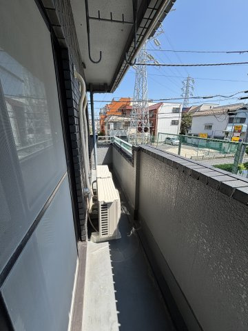 稲山弐番館のバルコニー