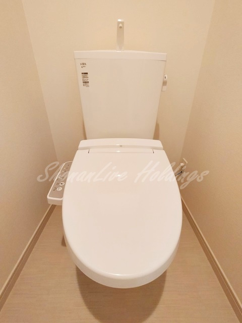鎌倉市小袋谷のアパートのトイレ|清潔感のあるトイレです