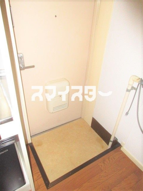 錦町ビルの玄関