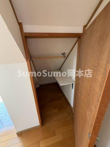 神戸市東灘区岡本２丁目の賃貸マンションの収納|大きなスペースがあり、収納には困りません