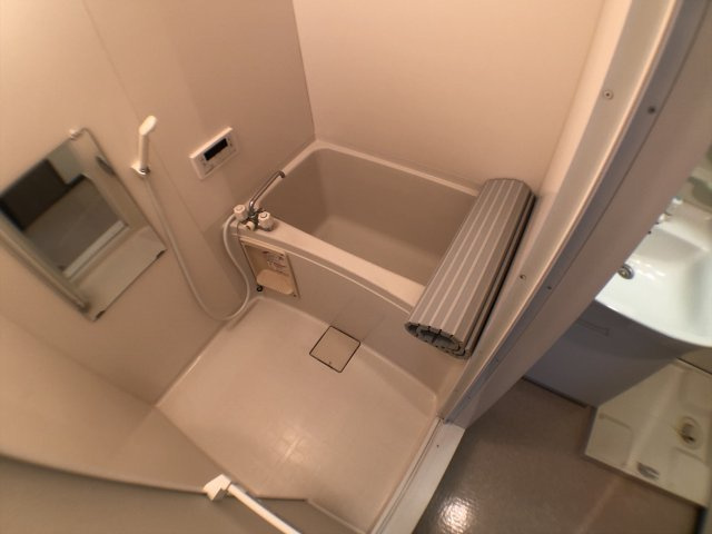 シンプルで使いやすい浴室です！