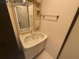 シンプルな洗面台