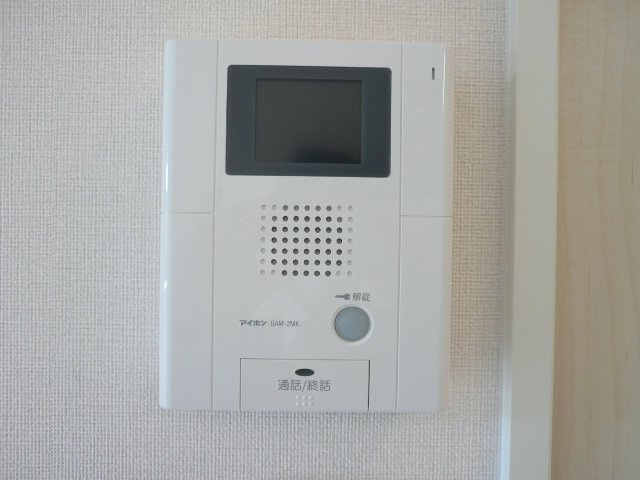 AGUNの内装|カメラ付インターホン