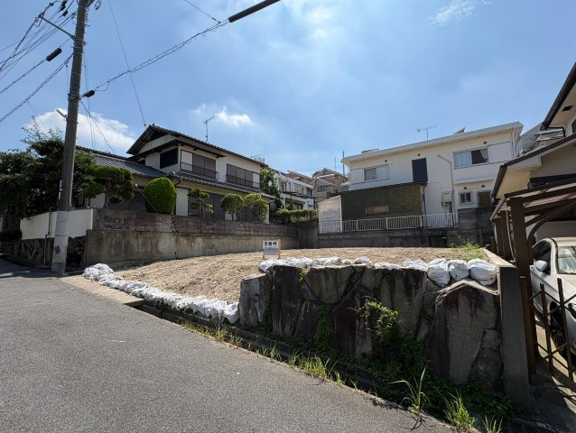 【前面道路含む現地写真】の画像