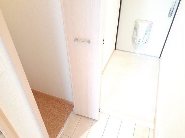 ヴォワ　ラクテ　ノースの玄関
