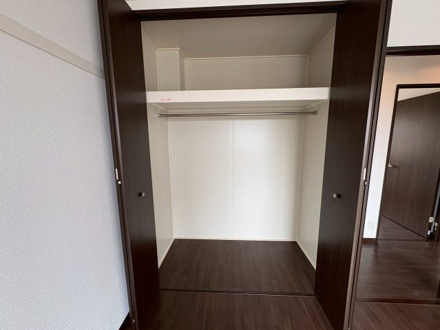 井上戸建賃貸の収納|便利な収納スペースです