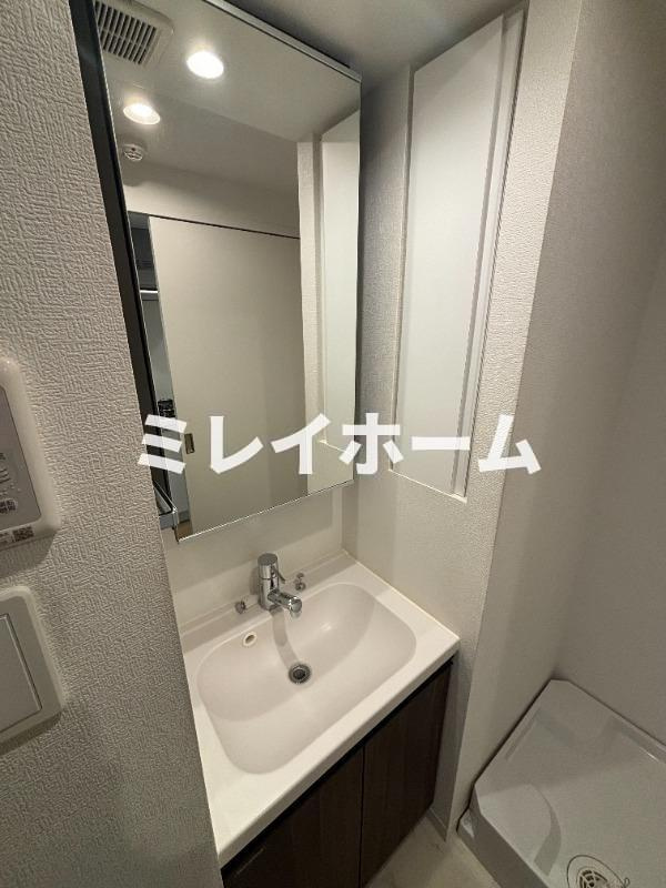 ルネサンスコート大森町の洗面所|同建物内、別のお部屋の参考写真になります。